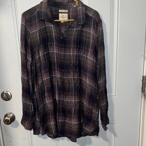 American Eagle Outfitters Long Sleeve Plaid Shirt in Black and Purple